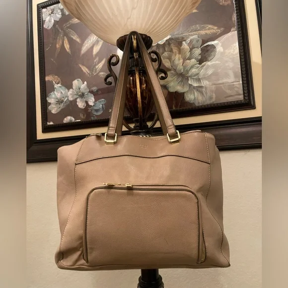 Tutilo please check all picture of condition - Picture 6 of 17